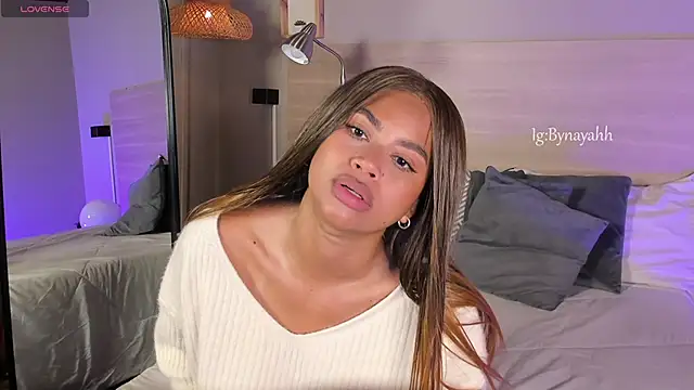 nayah   online show from May 28, 2026, 7:42 pm