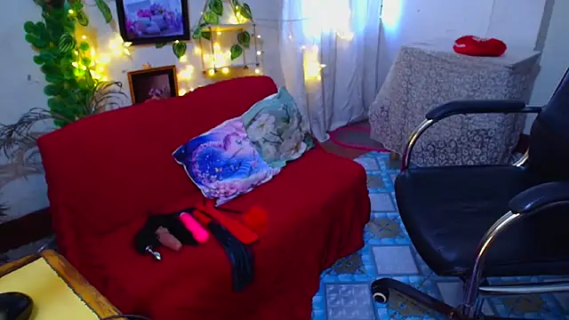 SnoowForYou online show from November 30, 2025, 2:23 am