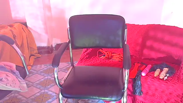 SnoowForYou online show from June 10, 2026, 2:46 am