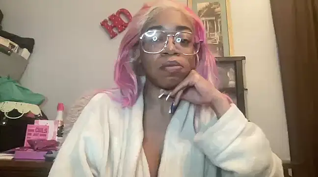 MommyConfident online show from March 3, 2025, 12:01 am