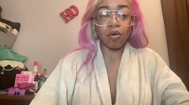 MommyConfident online show from March 3, 2025, 4:00 am