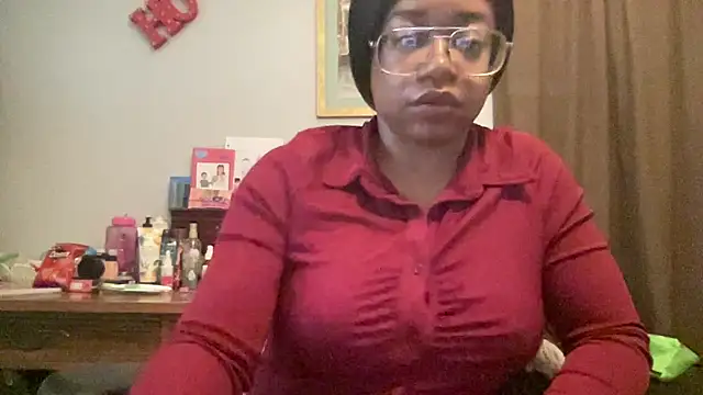 MommyConfident online show from September 29, 2025, 2:44 pm