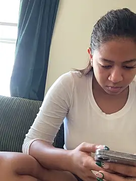 VanessaBling online show from November 29, 2025, 9:04 pm