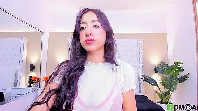 Snapshot of celeste_wayne chatting on November 10, 2025, 7:30 pm celeste wayne online show from November 10, 2025, 7:30 pm