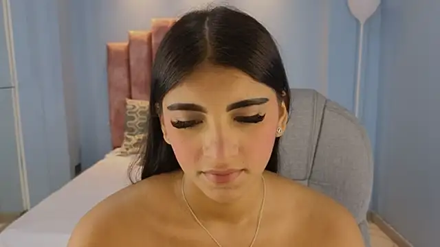 Snapshot of maiaa_ruiz chatting on May 5, 2026, 2:47 am maiaa ruiz online show from May 5, 2026, 2:47 am