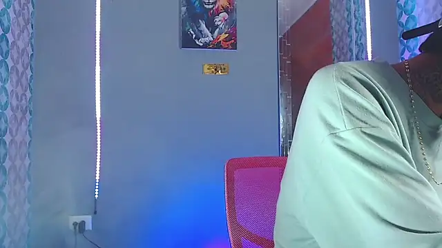 Liam lee online show from April 14, 2026, 12:04 am