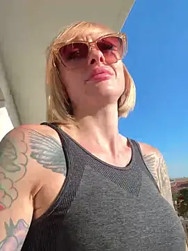 Snapshot of haileyhope_ chatting on April 30, 2026, 3:08 pm haileyhope online show from April 30, 2026, 3:08 pm