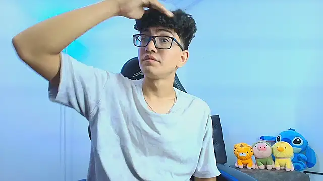 TylerWhite  online show from October 7, 2025, 9:32 am