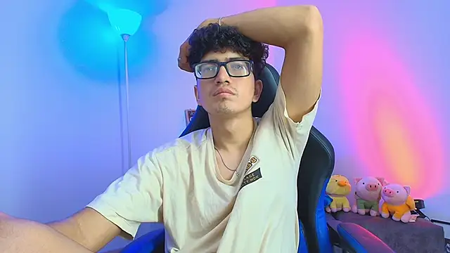 TylerWhite  online show from January 6, 2026, 3:43 am