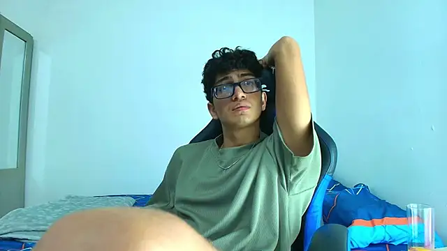 TylerWhite  online show from March 20, 2025, 3:13 am