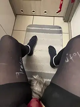 pinnklinkk online show from March 27, 2026, 2:31 am