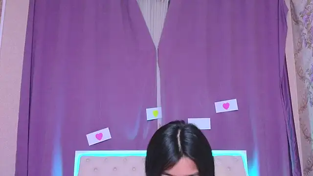 Snapshot of Shy_Kira chatting on February 13, 2025, 3:45 pm Shy Kira online show from February 13, 2025, 3:45 pm