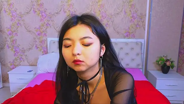 Snapshot of Shy_Kira chatting on January 31, 2025, 12:51 pm Shy Kira online show from January 31, 2025, 12:51 pm