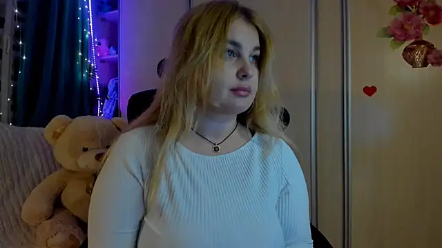 CoraSwon online show from March 20, 2026, 7:15 pm