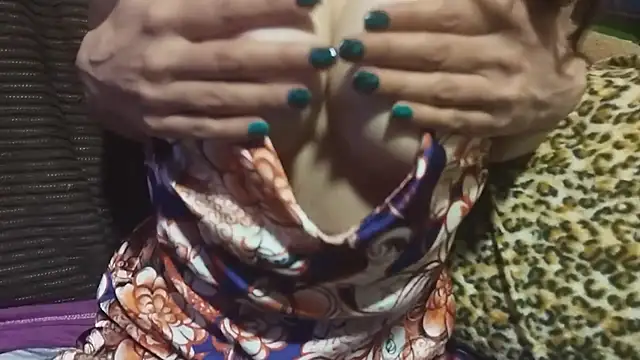 Snapshot of ForeversweetXX chatting on January 23, 2025, 10:11 pm ForeversweetXX online show from January 23, 2025, 10:11 pm