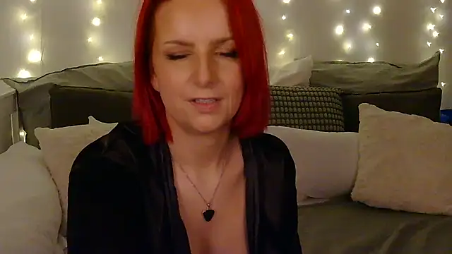 Off  Melonenmandy online show from January 12, 2025, 9:40 pm