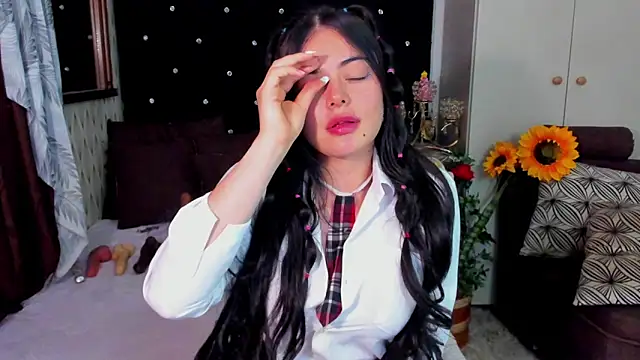 anahira solange 1b online show from September 13, 2025, 3:17 am