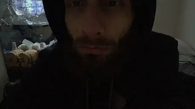 pantslesstraveler plt online show from November 5, 2025, 6:00 pm