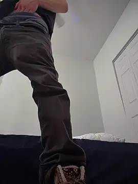 pantslesstraveler plt online show from February 23, 2026, 7:58 pm