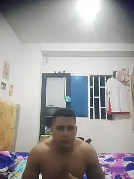 SaucyAffair0 online show from September 28, 2025, 2:07 am