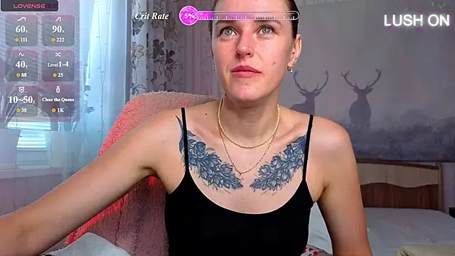 Snapshot of Bella__Swoon chatting on June 17, 2026, 6:02 am Bella Swoon online show from June 17, 2026, 6:02 am