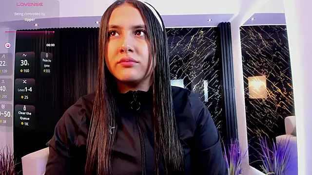 Snapshot of paulina_sweett_ chatting on July 15, 2026, 12:23 pm paulina sweett online show from July 15, 2026, 12:23 pm