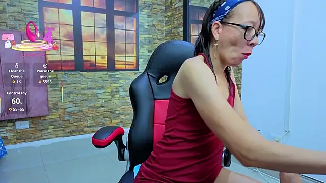 daniela xue online show from February 3, 2026, 8:03 pm