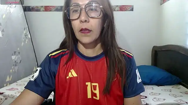 Snapshot of horny_paty chatting on July 19, 2026, 11:07 am horny paty online show from July 19, 2026, 11:07 am