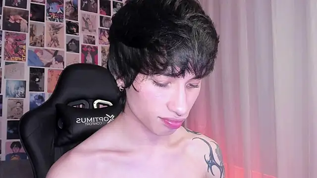 liamelf online show from March 8, 2025, 4:56 am