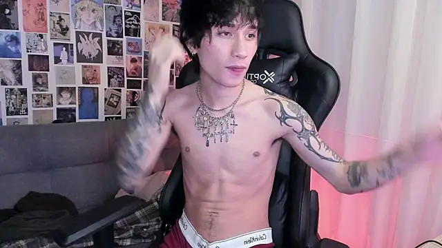 liamelf online show from March 5, 2025, 7:27 am