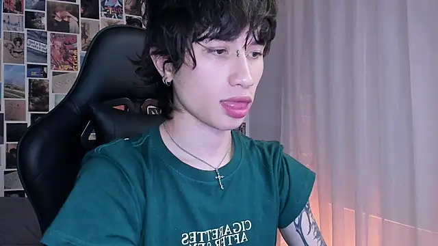 liamelf online show from January 16, 2025, 6:25 am