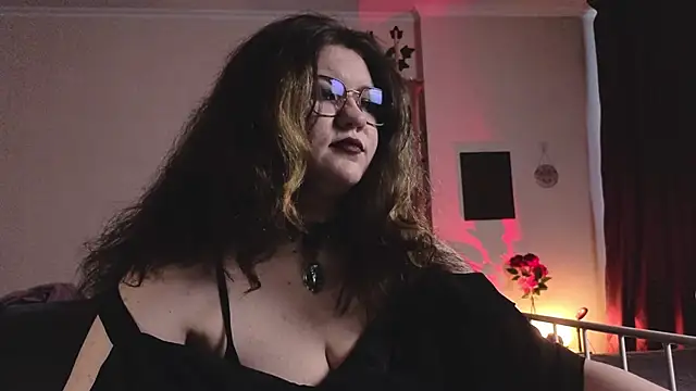 Laura Karamazov online show from February 10, 2026, 11:09 am