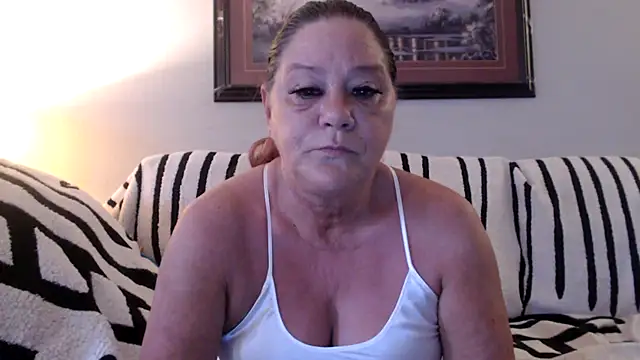 LexxiLeeds online show from May 19, 2026, 10:44 am