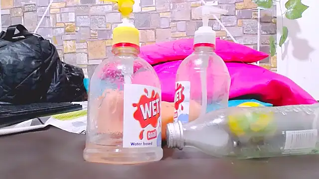 Snapshot of MaidenGame chatting on February 19, 2026, 3:20 pm MaidenGame online show from February 19, 2026, 3:20 pm