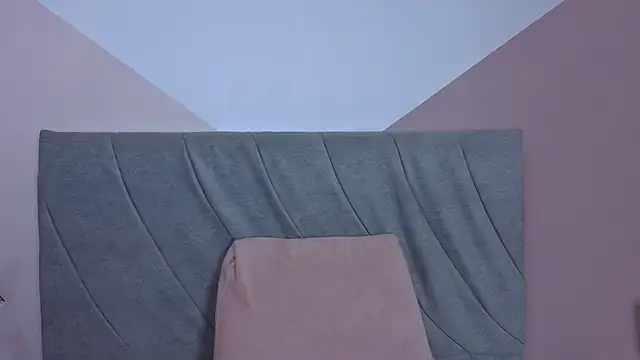 mailin18 online show from September 29, 2025, 12:17 am