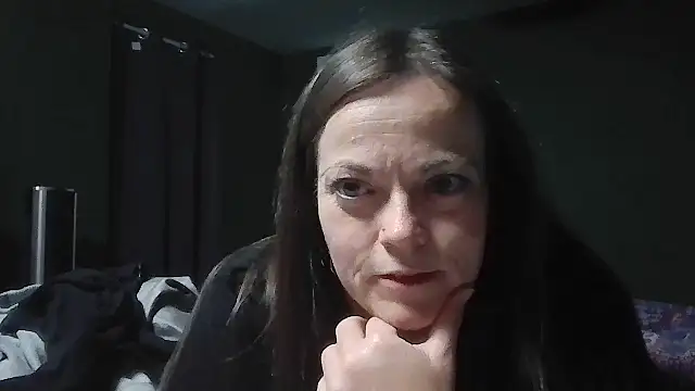Snapshot of Glitt3rqueen341 chatting on September 26, 2025, 5:36 am Glitt3rqueen341 online show from September 26, 2025, 5:36 am