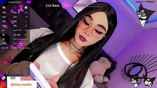 kimMaddiee online show from October 25, 2025, 6:34 am