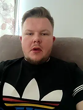 titovilan PL online show from April 11, 2026, 6:10 am