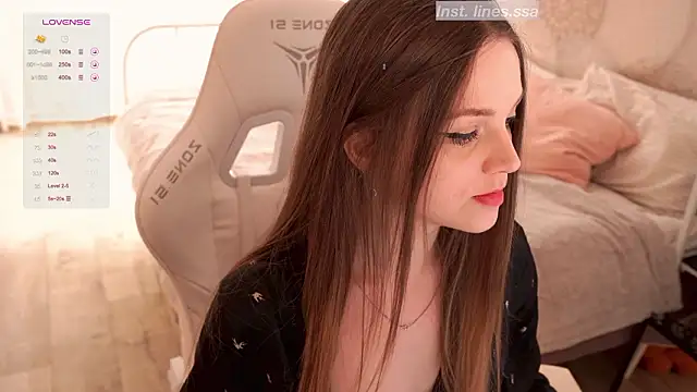 Snapshot of linessssa chatting on February 1, 2026, 6:28 pm linessssa online show from February 1, 2026, 6:28 pm