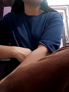 Snapshot of Harpreet_49 chatting on February 19, 2025, 9:28 am Harpreet 49 online show from February 19, 2025, 9:28 am