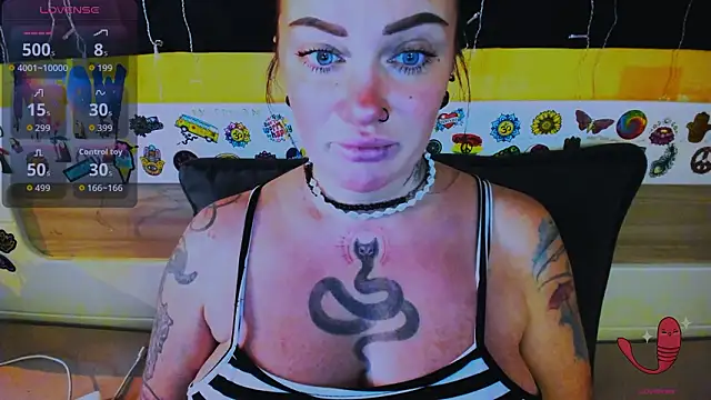 EllieOz online show from February 16, 2026, 1:43 pm