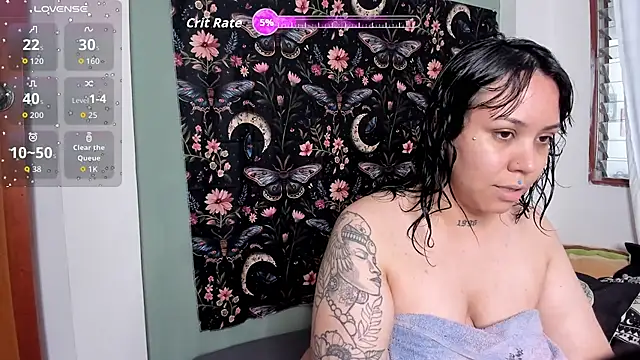 Marinnett11 online show from September 12, 2025, 3:23 pm