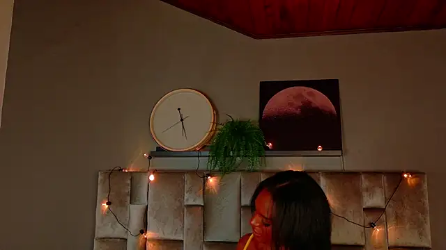 nahomi campbell online show from December 3, 2025, 7:35 pm