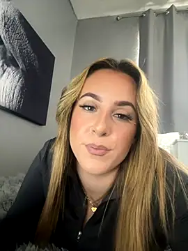 Snapshot of Miss_emilee chatting on October 7, 2025, 11:00 am Miss emilee online show from October 7, 2025, 11:00 am