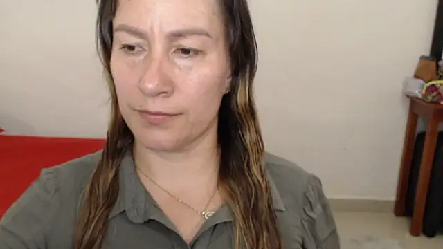 Snapshot of CATRINA-83 chatting on January 7, 2026, 6:24 pm CATRINA-83 online show from January 7, 2026, 6:24 pm