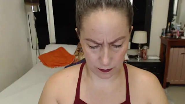 Snapshot of CATRINA-83 chatting on November 29, 2025, 1:11 pm CATRINA-83 online show from November 29, 2025, 1:11 pm