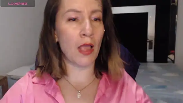 Snapshot of CATRINA-83 chatting on June 14, 2026, 1:57 am CATRINA-83 online show from June 14, 2026, 1:57 am