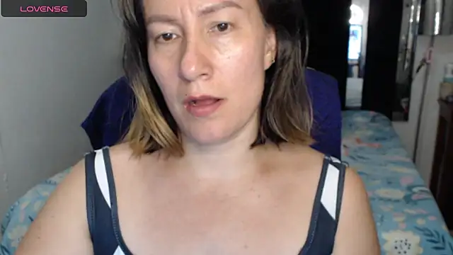 Snapshot of CATRINA-83 chatting on April 18, 2026, 7:58 pm CATRINA-83 online show from April 18, 2026, 7:58 pm