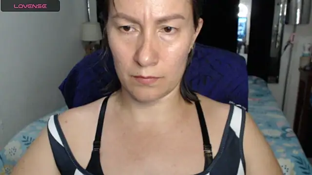 Snapshot of CATRINA-83 chatting on April 18, 2026, 7:29 pm CATRINA-83 online show from April 18, 2026, 7:29 pm