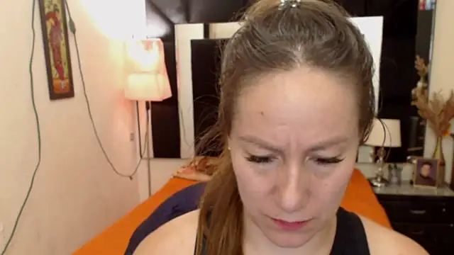 Snapshot of CATRINA-83 chatting on October 24, 2025, 11:15 pm CATRINA-83 online show from October 24, 2025, 11:15 pm